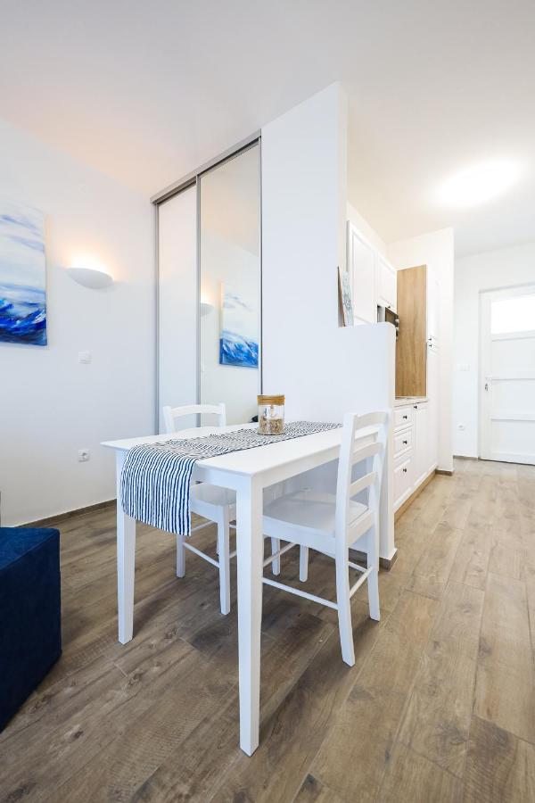 1oak rentals Vir Extérieur photo